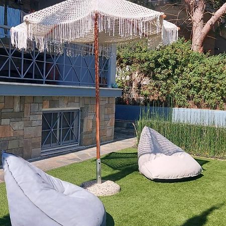 Augoustinos - Sea Side Luxury Apartments Ártemida Kültér fotó