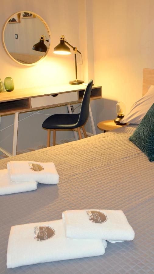 Augoustinos - Sea Side Luxury Apartments Ártemida Kültér fotó