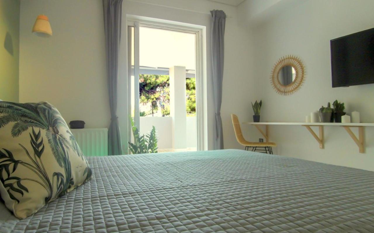 Augoustinos - Sea Side Luxury Apartments Ártemida Kültér fotó