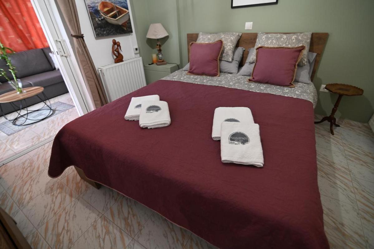 Augoustinos - Sea Side Luxury Apartments Ártemida Kültér fotó